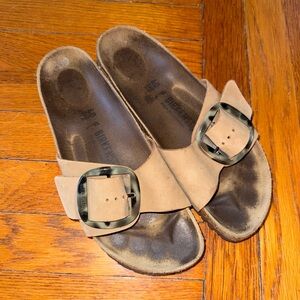 Birkenstock Madrid big buckle, adjustable strap narrow fit Sz 40